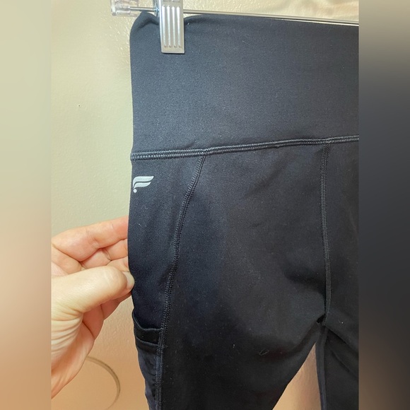 ✨Fabletics Ankle Length Powerhold Black Leggings Size M #A1 - Picture 6 of 7